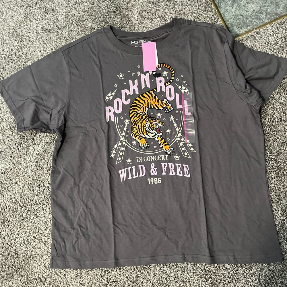 Ladies Graphic T-Shirt